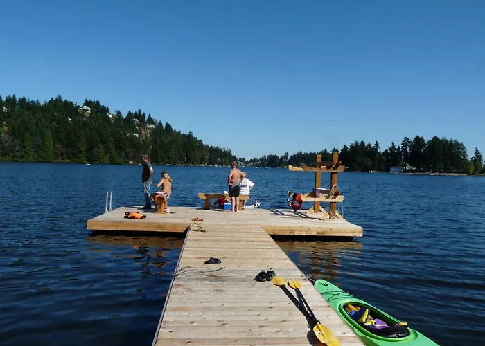 Inn On Long Lake